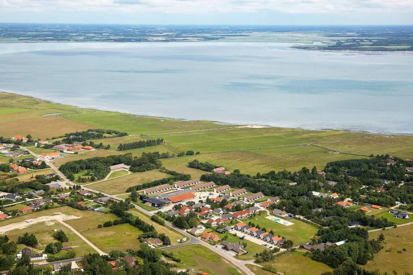 Semesterhus med bastu, bubbelpool - Image 1