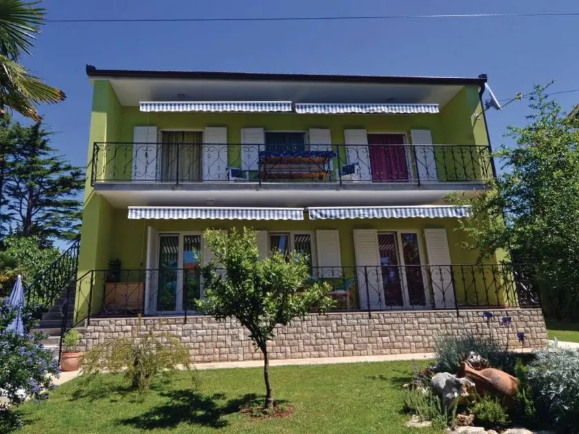 Apartment with garden & barbecue - Image 1