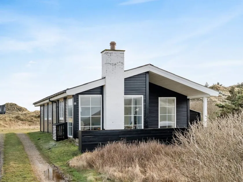 Kinderfreundliches Ferienhaus mit Terrasse und Sauna | Meerblick | Strand in der Nähe - Image 1