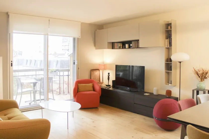 Appartement avec terrasse - Image 1