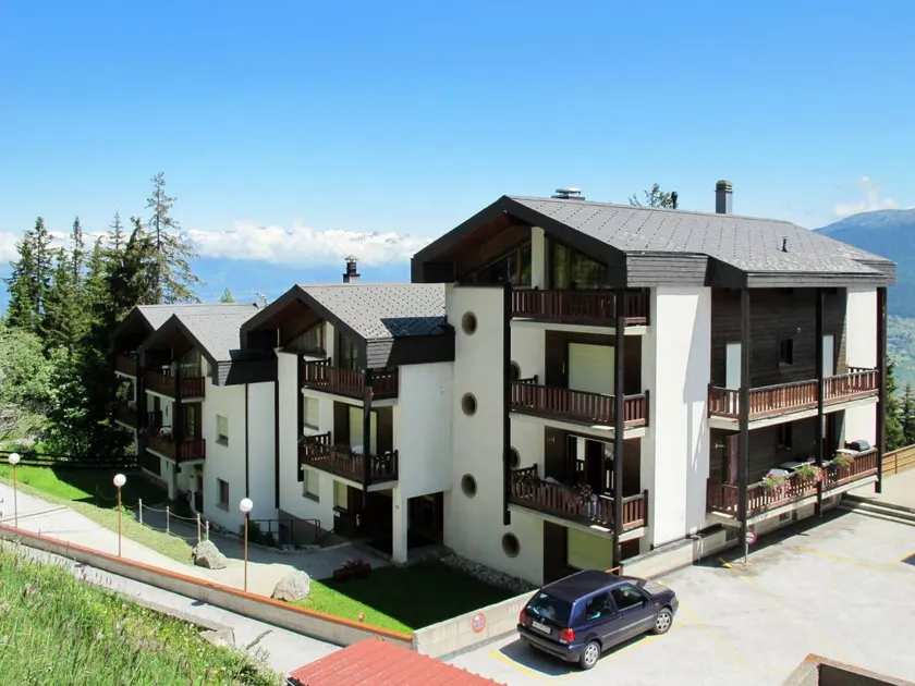 Apartment with heated pool & sauna | Nature view | Next to the ski | Dogs allowed - Image 1