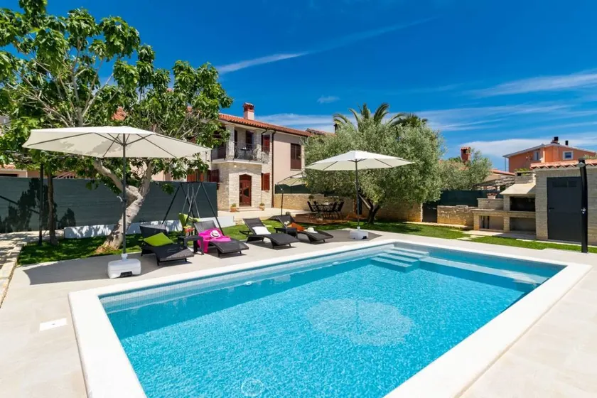 Villa mit Grill, Garten und Terrasse - Image 1