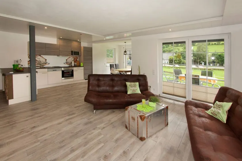 Holiday apartment with terrace, sauna & garden - Image 1