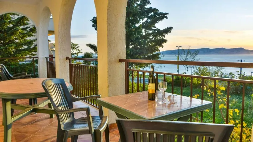 Flat with barbeque & terrace | Sea view - Image 1