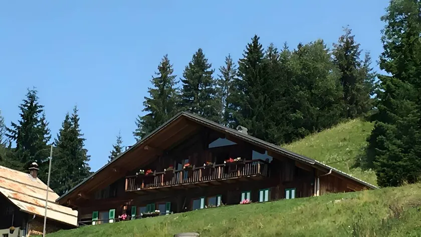 Appartement avec barbecue et jardin | Vue montagne - Image 1
