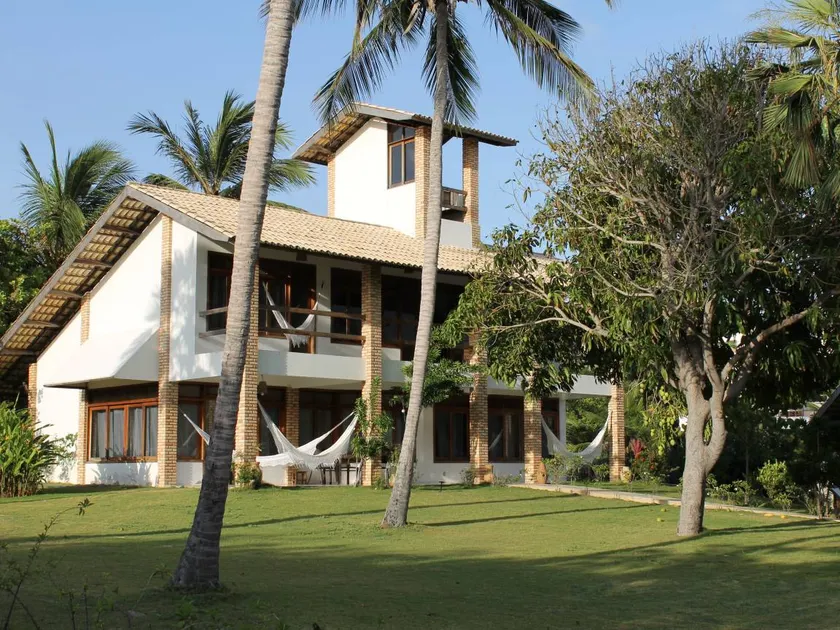 Maison avec barbecue, jardin et piscine - Image 1