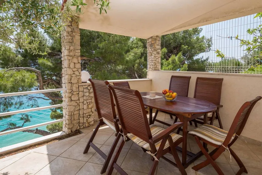 Fully equipped lovely holiday home with terrace, garden & barbecue | Sea view - Image 1