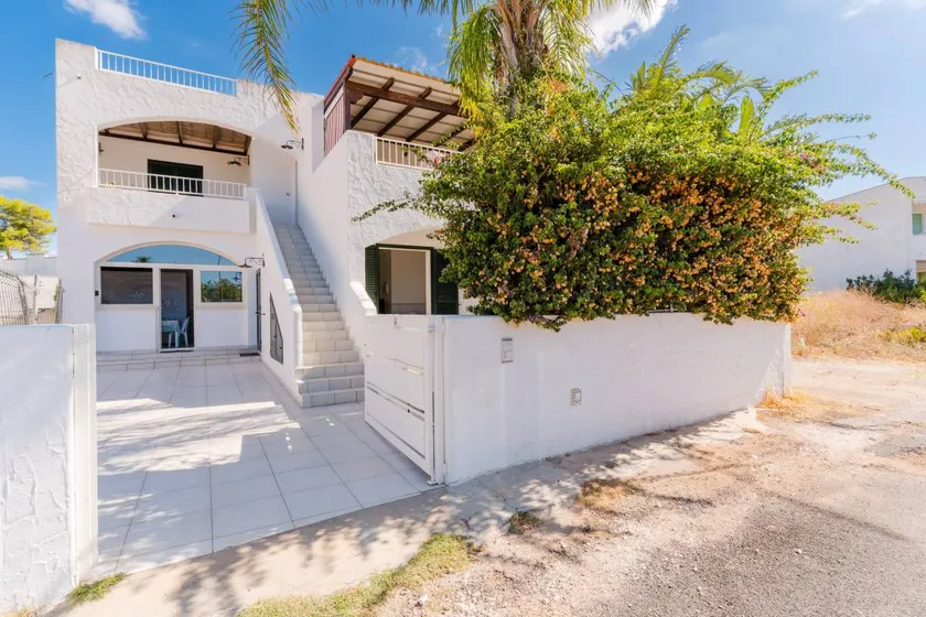 Fully equipped flat with garden - Image 1