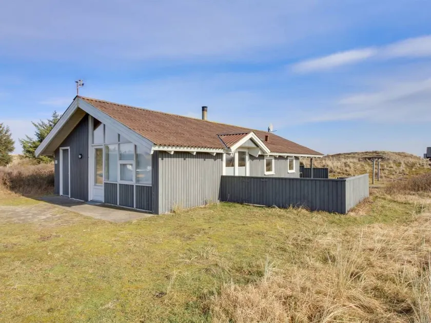 Pleasant holiday home with sauna | Beach nearby | Pet-friendly - Image 1
