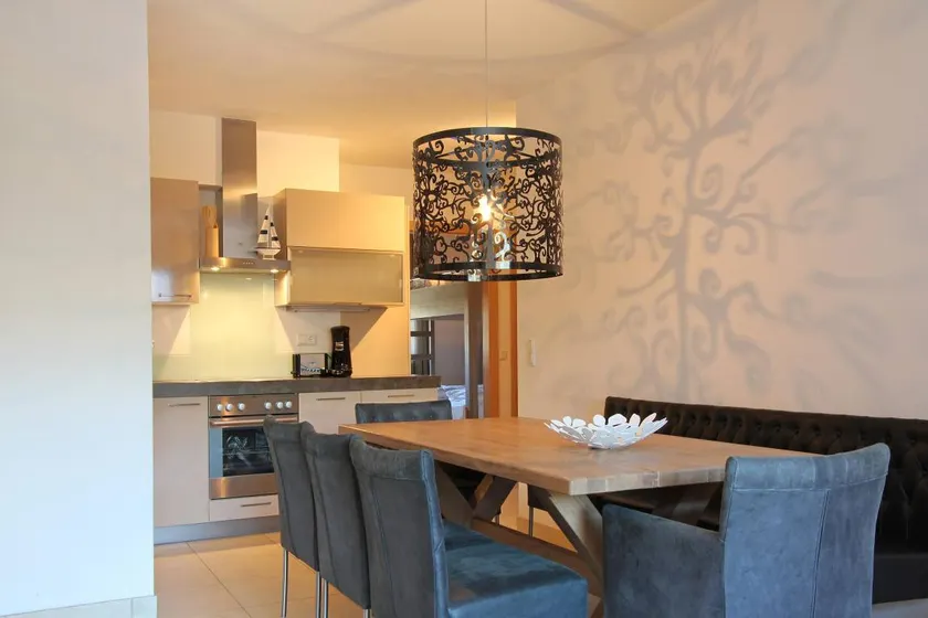 Atractivo apartamento con terraza, sauna y piscina - Image 1