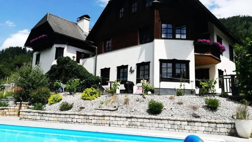 Family-friendly pleasant apartment with terrace, pool & barbeque | Pets are welcome - Image 1
