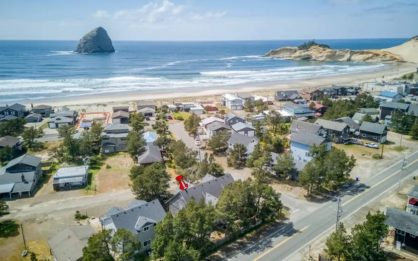 Pelican Beach House - Image 1