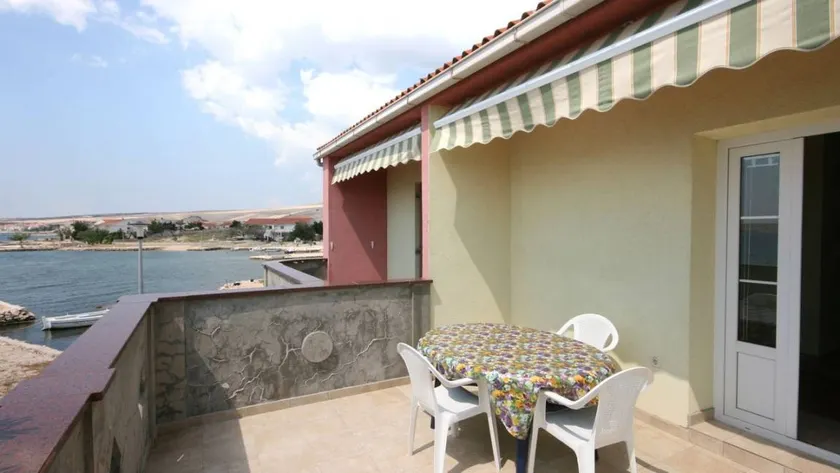 Nice flat with barbecue & terrace | Sea view | Pets are welcome - Image 1