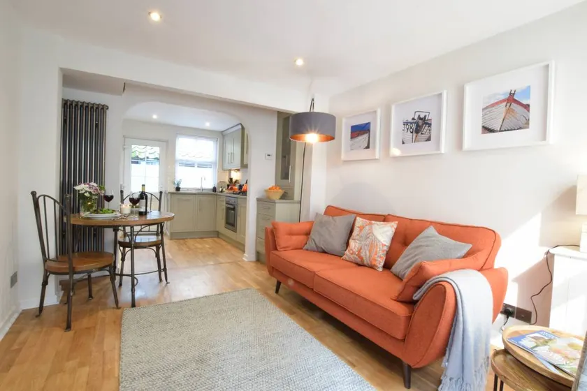 Child-friendly cottage with terrace & garden | Beach view | Beach nearby | Pets allowed - Image 1
