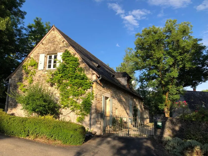 Maison Perigourdine Avec Piscine Privee, Wifi, Animaux Acceptes A Proximite De Lascaux - Image 1