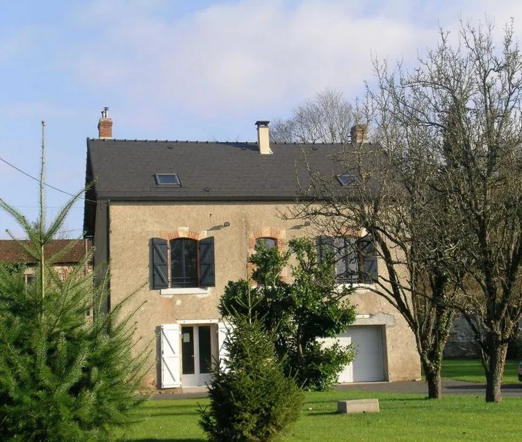 Charming gite with garden, terrace & BBQ | Dogs allowed - Image 1