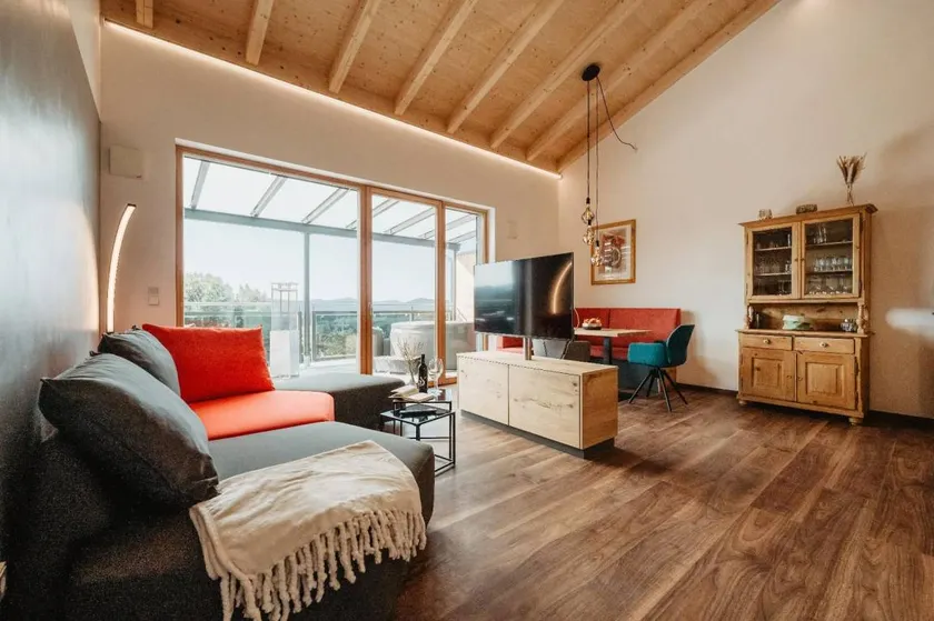 Appartamento con terrazza, idromassaggio e piscina | Vista sulla montagna | Perfetto per il lavoro da remoto - Image 1