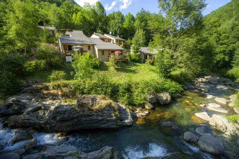 Fully equipped lovely gite with garden & pool | Nature view - Image 1