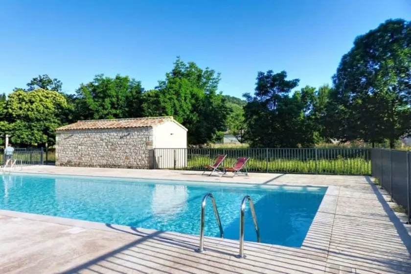 Ferienhaus mit Terrasse, Pool und Grill - Image 1