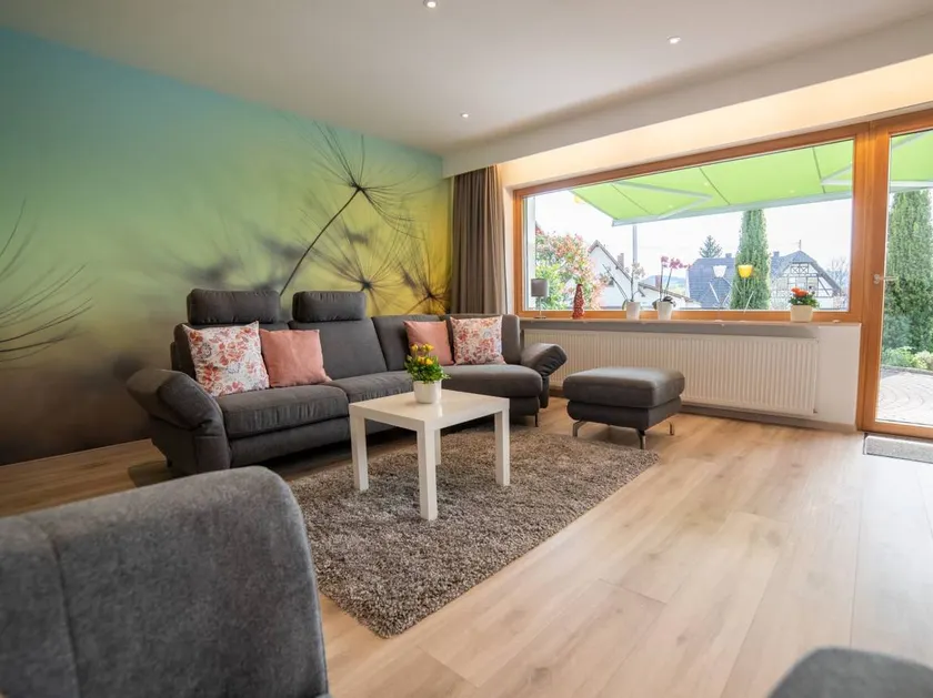 Lovely holiday apartment with terrace | Garden view - Image 1