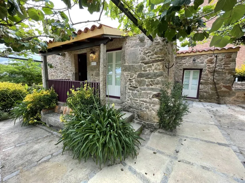 Villa with pool, BBQ & garden | Nature view | Suitable for remote work - Image 1