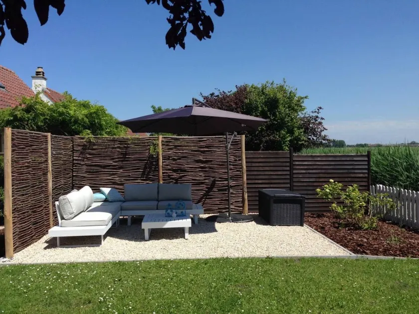 Holiday home with pool, garden & barbecue - Image 1