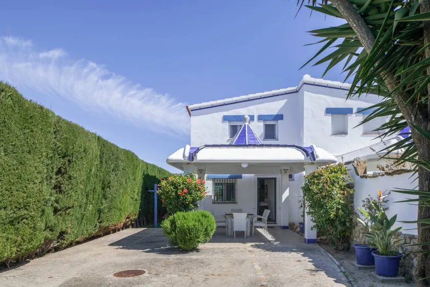 Maison avec barbecue, jardin et piscine | Vue jardin | Idéale pour le télétravail - Image 1