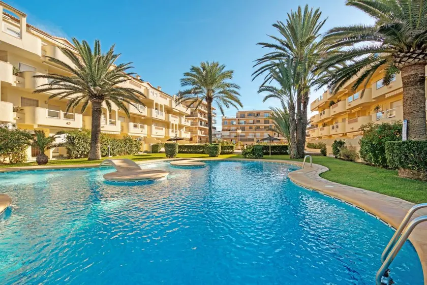 Flat with pool, garden & terrace | Garden view - Image 1