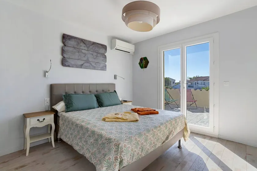 Bed and breakfast with garden, pool & terrace | Garden view | Perfect for remote work - Image 1