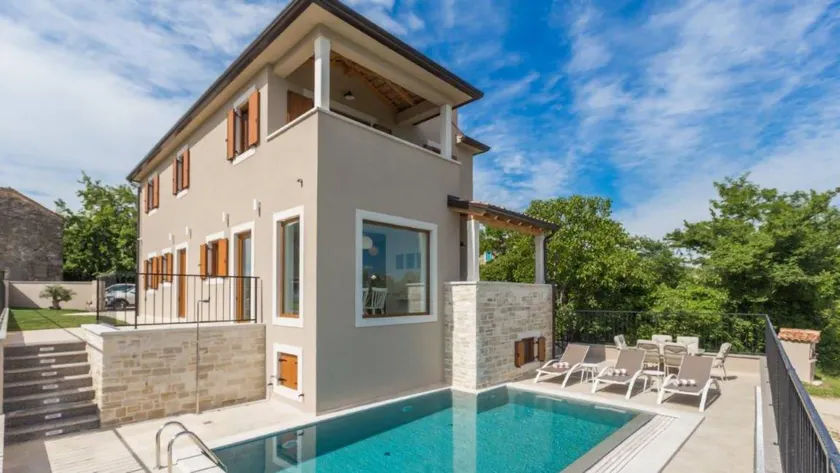 Fully equipped villa with private pool, garden & barbecue | Dogs allowed - Image 1