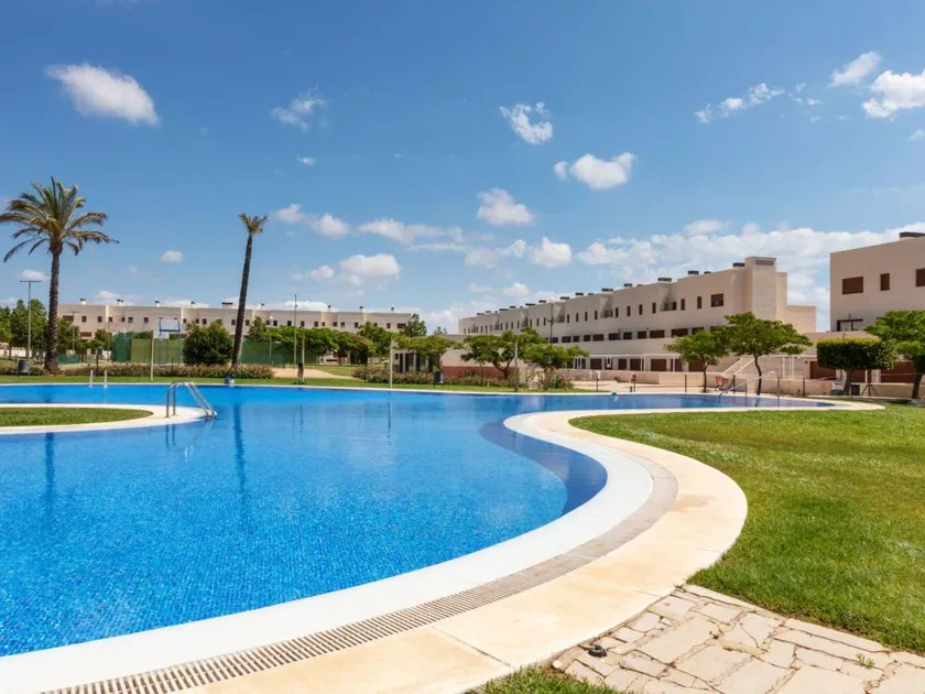 Voll ausgestattetes charmantes Apartment mit Terrasse, Pool und Garten | Ideal für Homeoffice | Hunde erlaubt - Image 1