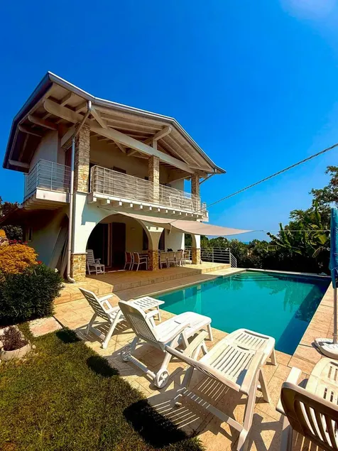 Casa con giardino, piscina privata e barbecue | Ideale per il telelavoro - Image 1