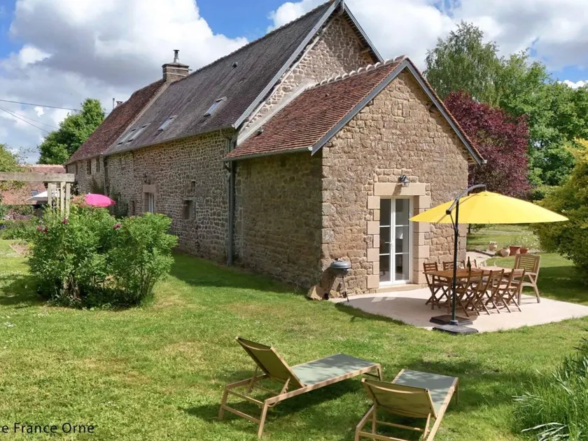 Cottage with BBQ & garden - Image 1