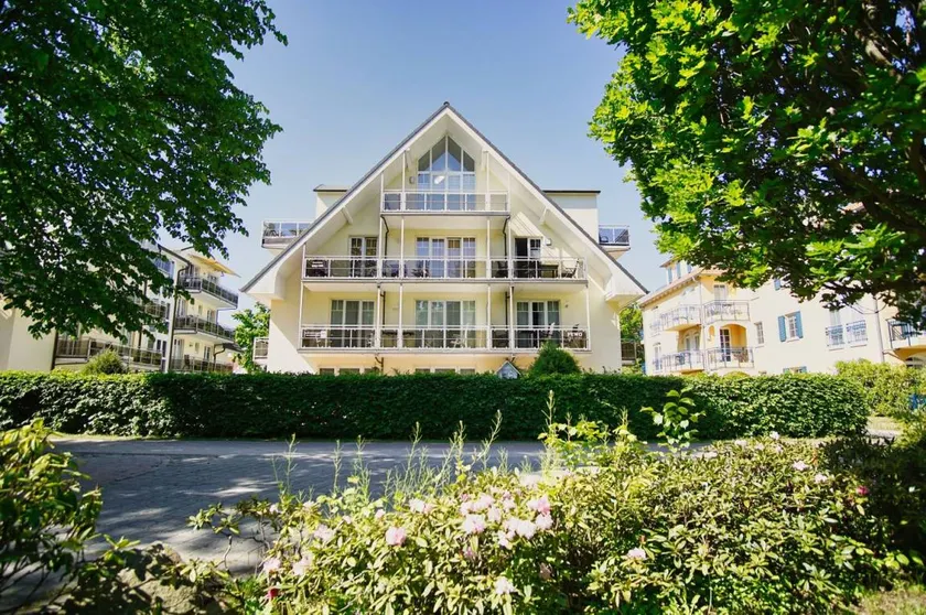 strandnahe Ferienwohnung mit 2 Balkonen - Haus am Kurpark FeWo 12 - Image 1