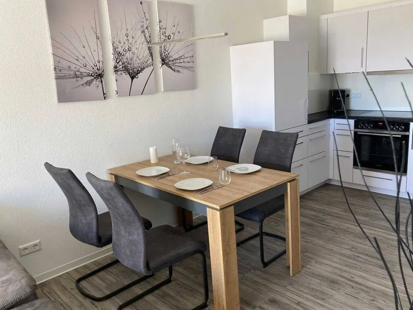 Apartment with garden & hot tub | Mountain view - Image 1