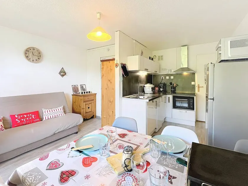 Lovely studio with pool | Mountain view | Ski nearby | Pet-friendly - Image 1