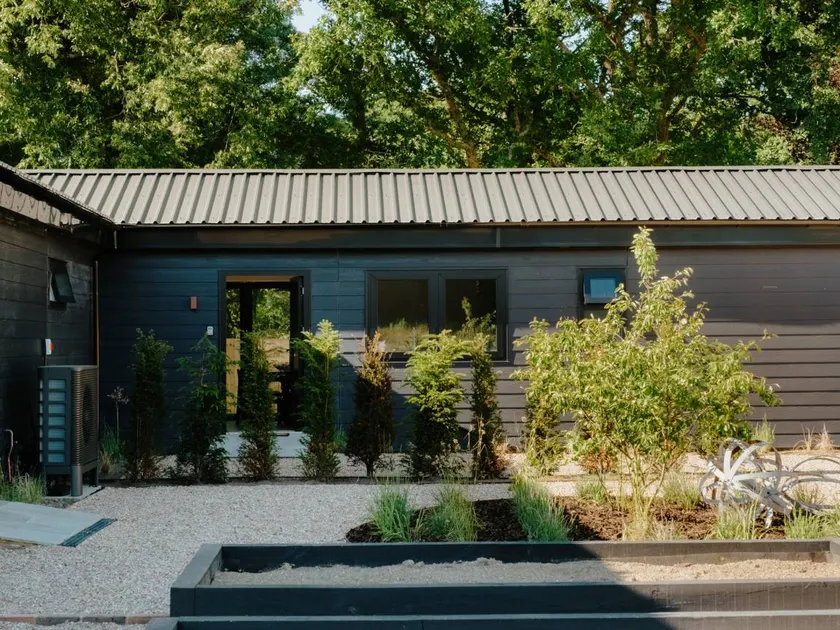 Child-friendly cottage with garden - Image 1