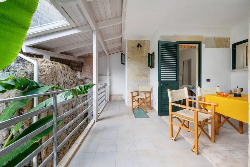 Tiny Home 'Atenaion Otranto' with Outdoor Space - Image 1
