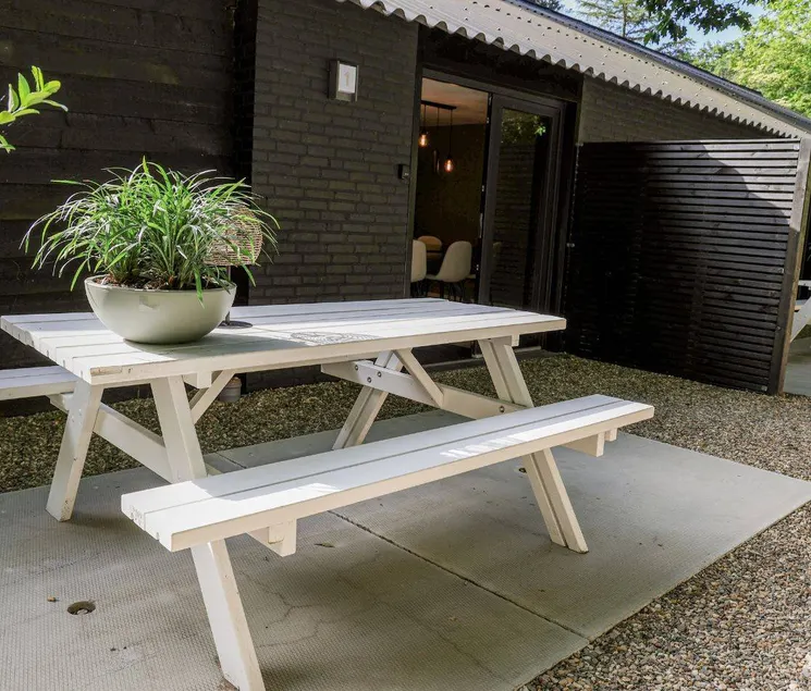 Maison avec barbecue et terrasse - Image 1