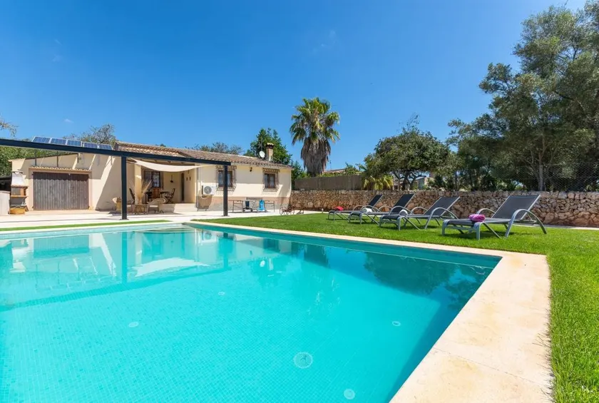 Country House 'Calderitx' with Private Pool, Wi-Fi and Air Conditioning - Image 1