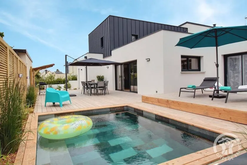 Gite with terrace, private pool & garden - Image 1