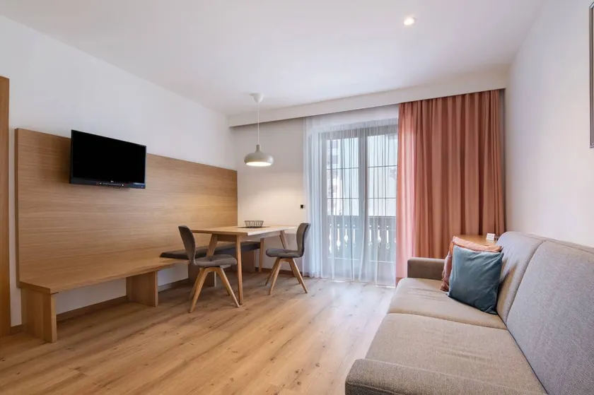 Apartment 'Schnatzhof A2' with Mountain View, Shared Pool and Wi-Fi - Image 1