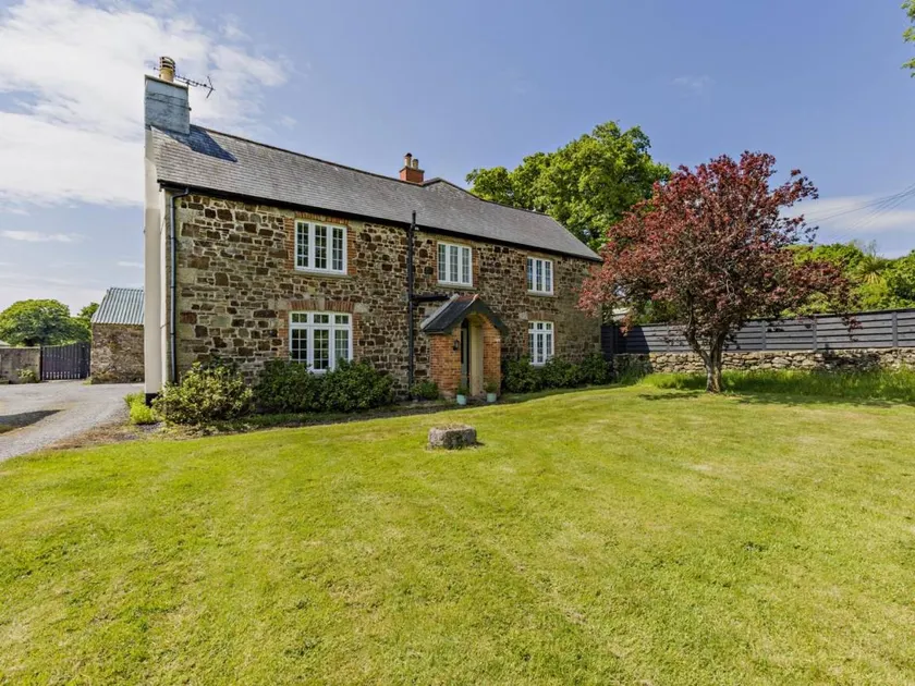 Cottage avec barbecue et jardin - Image 1