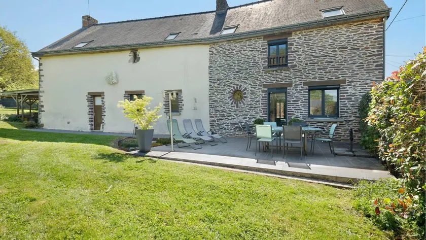Agréable cottage entièrement équipé avec terrasse, jardin et barbecue | Vue jardin - Image 1