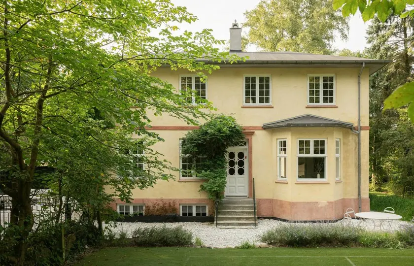 Exclusive holiday home by Tisvilde beach - Image 1