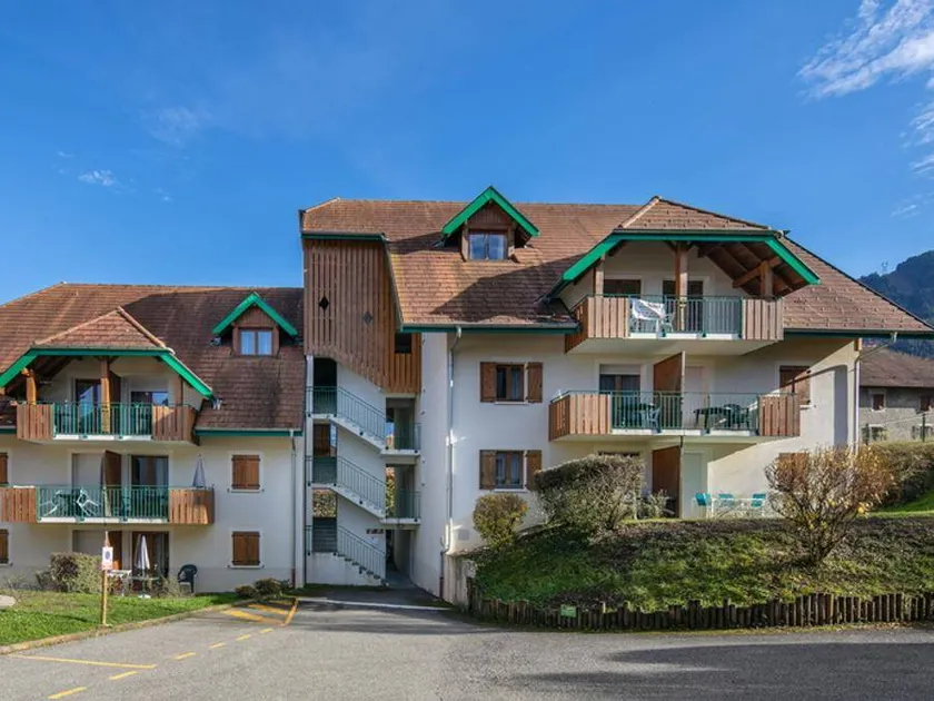 Duplex for 12 near Lake Annecy - Image 1