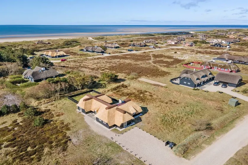 Fully equipped nice house with terrace, sauna & BBQ | Beach nearby - Image 1