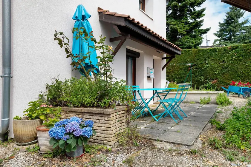Ferienhaus 'Louis' mit Bergblick, privatem Pool und Wi-Fi - Image 1