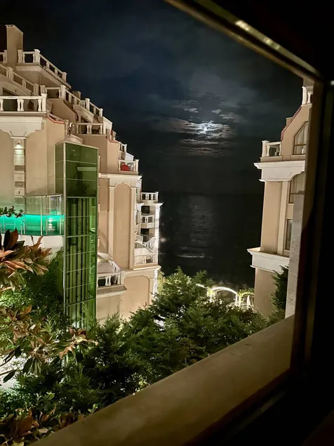Fully equipped holiday apartment with terrace & pool | Beach nearby - Image 1