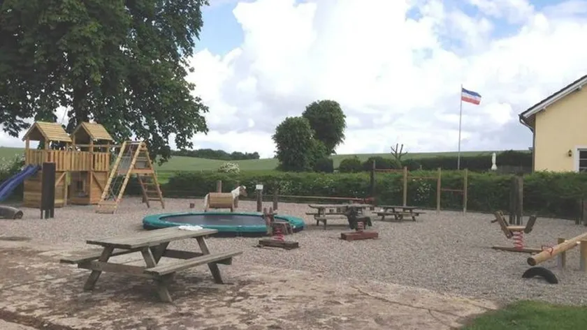 Appartamento con barbecue e giardino - Image 1